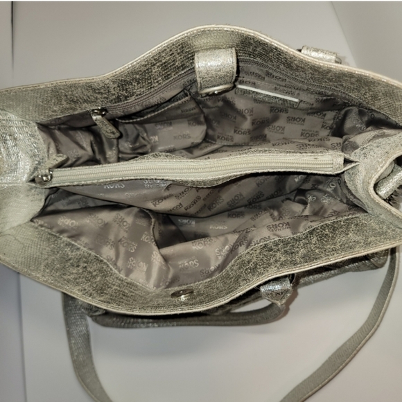 Michael Kors Embossed Metallic Hamilton - Picture 11 of 12